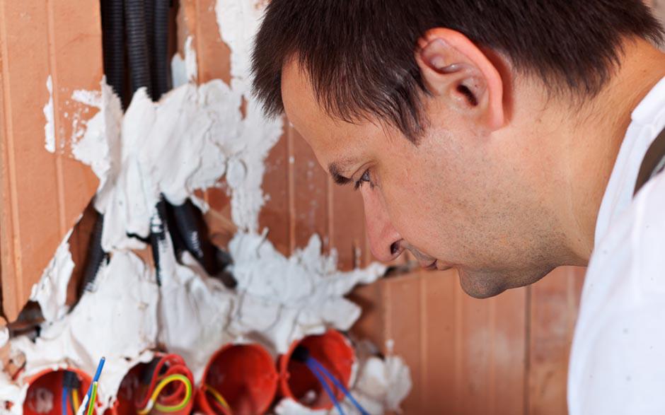 électricien de maintenance La Queue-les-Yvelines